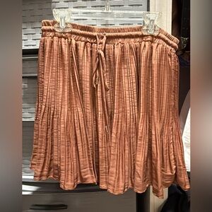 Elegant Pleated Skort in Rust/brown